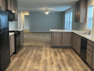 Photo 2 of 8 of home located at 7224 Chippenham Dr Fort Wayne, IN 46818