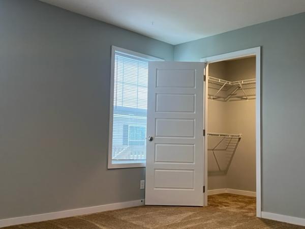 2021 Clayton 81HEH28563A Mobile Home