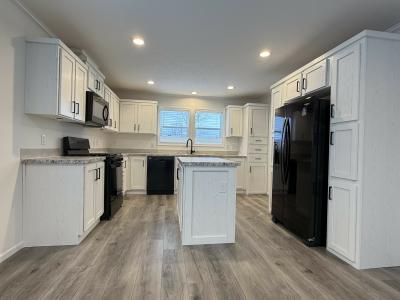 Mobile Home at 1716 Knollwood Bend Ypsilanti, MI 48198