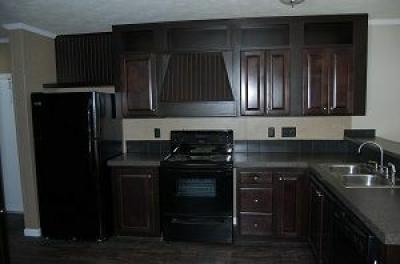 Mobile Home at 1015 Frostwood Huntsville, TX 77340