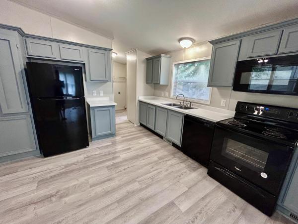 2006 Skyline Woodbridge Mobile Home