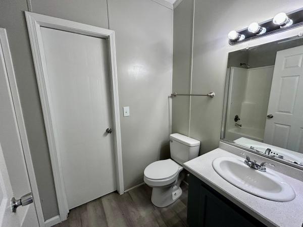 2006 Skyline Woodbridge Mobile Home