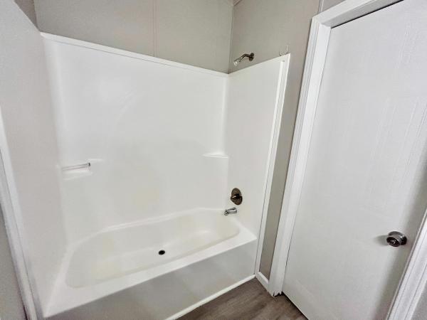 2006 Skyline Woodbridge Mobile Home