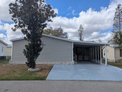 Photo 3 of 8 of home located at 395 Lake Erie Lane Mulberry, FL 33860