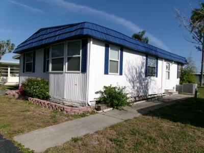 Photo 4 of 15 of home located at 7100 Ulmerton Rd Lot 842 Largo, FL 33771