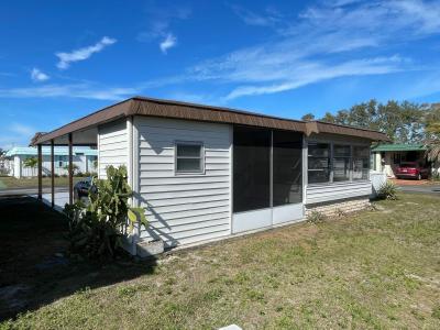 Photo 4 of 12 of home located at 7100 Ulmerton Rd Lot 1115 Largo, FL 33771