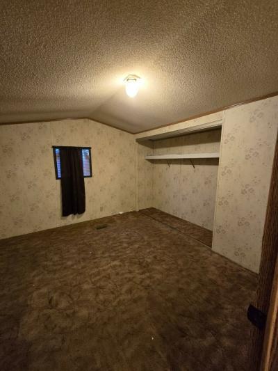 Photo 4 of 8 of home located at 415 Orangewood Drive Altoona, PA 16601