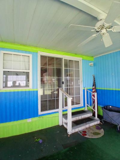 Photo 3 of 7 of home located at 386 Camellia Drive Fruitland Park, FL 34731