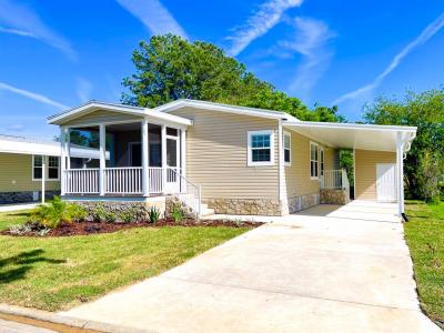 Photo 1 of 13 of home located at 3151 NW 44 Avenue Lot 161 Ocala, FL 34482