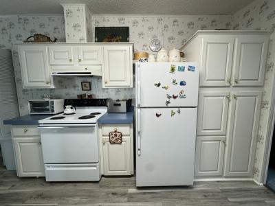 Photo 4 of 13 of home located at 1724 SE Plumbob Way #389 Crystal River, FL 34429