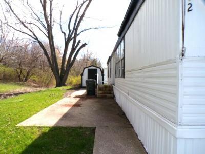 Photo 3 of 20 of home located at 902 Camelot Manor Portage, IN 46368