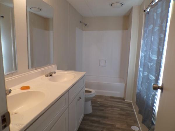 1977 20th Century Manufactured Home