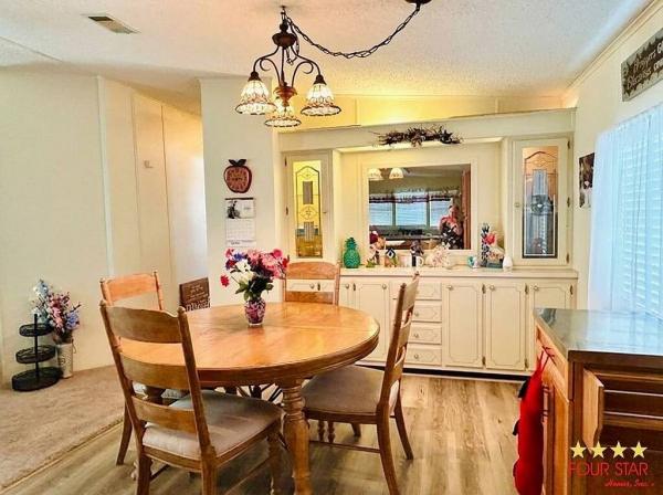 1990 Palm Harbor  Home
