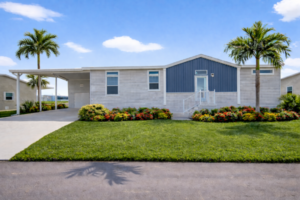 Photo 1 of 2 of home located at 12116 SW County Road 769 #290 Lake Suzy, FL 34269