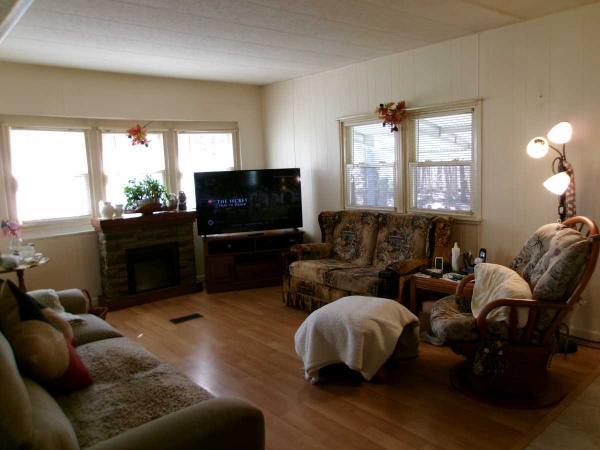 1974 New Yorker 70-12 Mobile Home