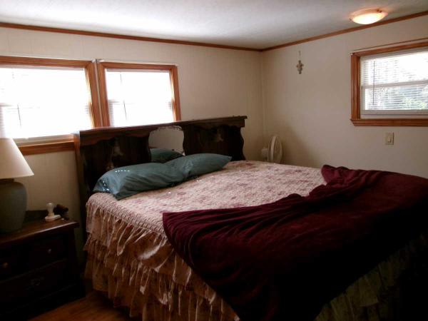 1974 New Yorker 70-12 Mobile Home