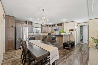 Mobile Home at 11219 Scarlet Oak Ln Euless, TX 76040