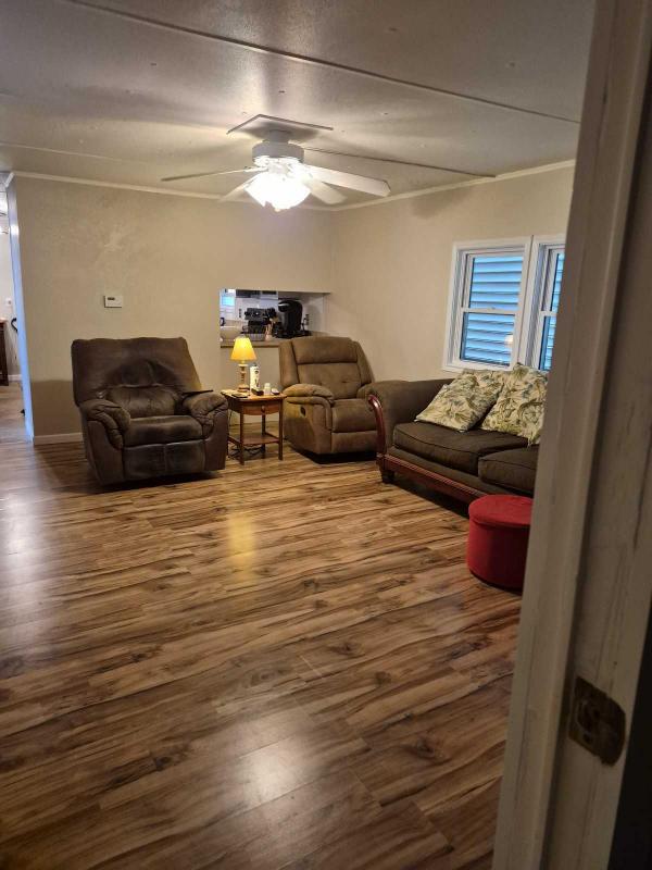 1977 Bon Aire Artcraft Mobile Home