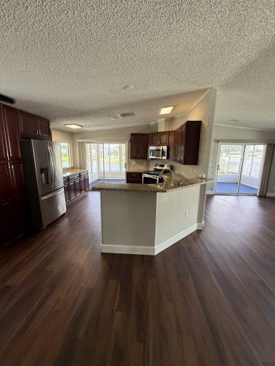 Photo 5 of 19 of home located at 5601 Duncan Rd #77 Punta Gorda, FL 33982