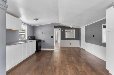 Mobile Home at 7842 Honey Locust Ln Pearland, TX 77584