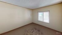 1988 Golden West 2 Bed + Den Manufactured Home
