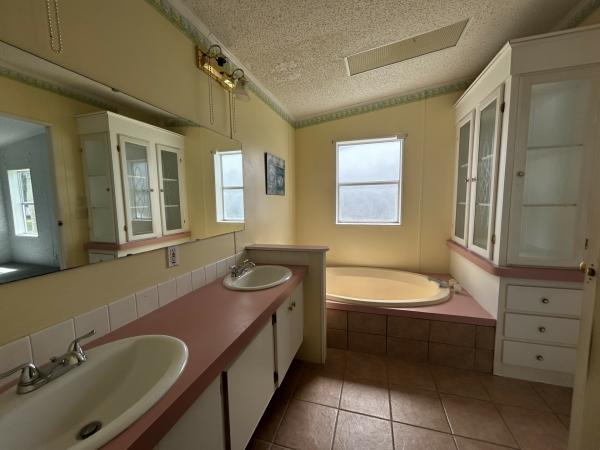 1995 HOMES OF MERIT Mobile Home