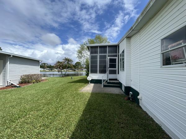 1995 HOMES OF MERIT Mobile Home