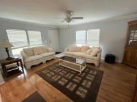 1990 PALM Manufactured Home