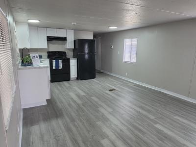 Photo 2 of 6 of home located at 151 Jay Drive Winter Haven, FL 33880