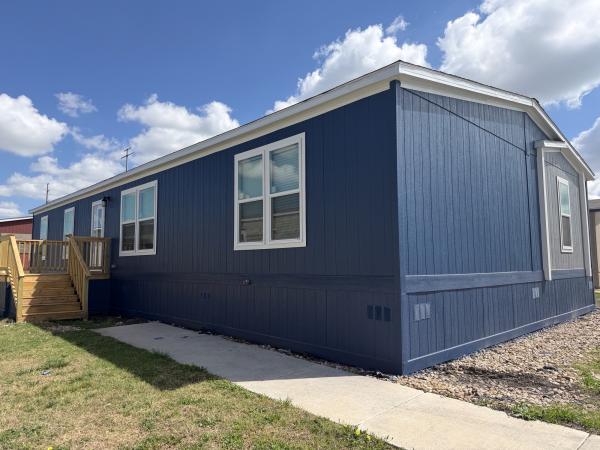 2026 Champion CHPR-3260H42P03 Mobile Home