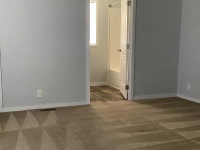 Photo 2 of 5 of home located at 117 Northwood Drive Greenwood, IN 46143