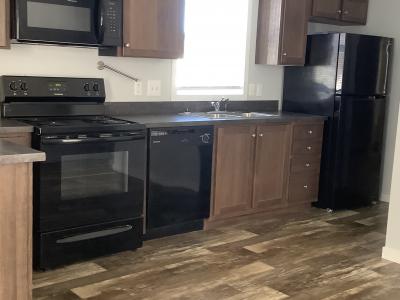 Photo 4 of 5 of home located at 117 Northwood Drive Greenwood, IN 46143