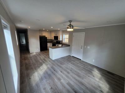 Photo 4 of 32 of home located at 16 Thomas Lane #431 Chaska, MN 55318