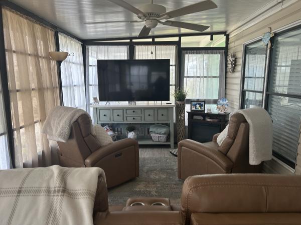 1989 Palm Harbor 5554A Mobile Home