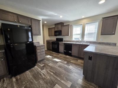 Photo 3 of 9 of home located at 871 Julianna Drive Flint, MI 48506