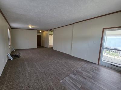 Photo 3 of 10 of home located at 61 Green Valley Road Flint, MI 48506