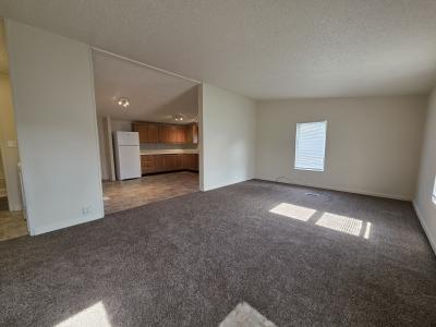 Photo 2 of 9 of home located at 40 Greenleaf Court Flint, MI 48506