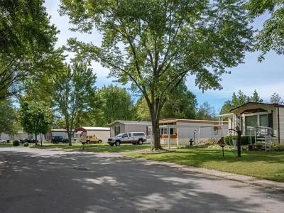 Photo 5 of 34 of home located at 2331 Wellington Green Drive #66 Clarksville, IN 47129