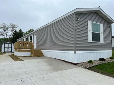 Mobile Home at 0331 Meadows Nappanee, IN 46550