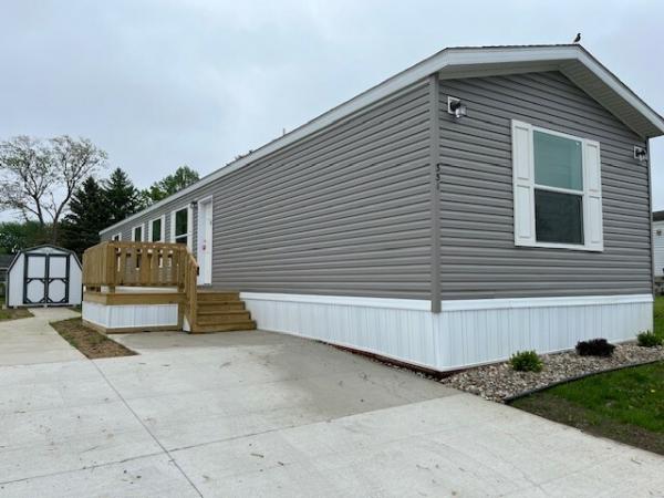 Photo 1 of 2 of home located at 0331 Meadows Nappanee, IN 46550