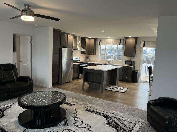 2024 Fairmont Homes 723 430LE28563B  Home