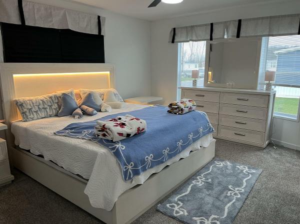 2024 Fairmont Homes 723 430LE28563B  Home