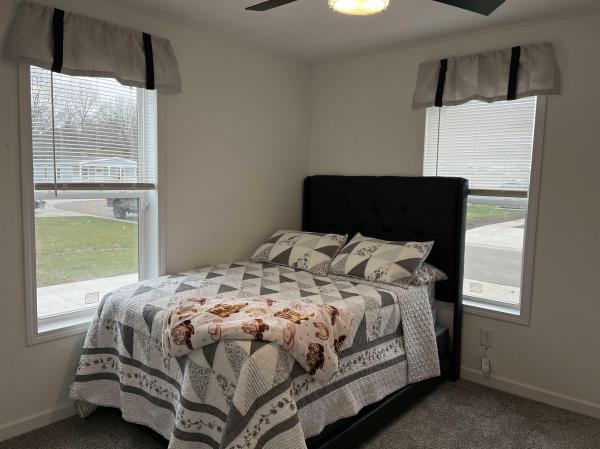 2024 Fairmont Homes 723 430LE28563B  Home