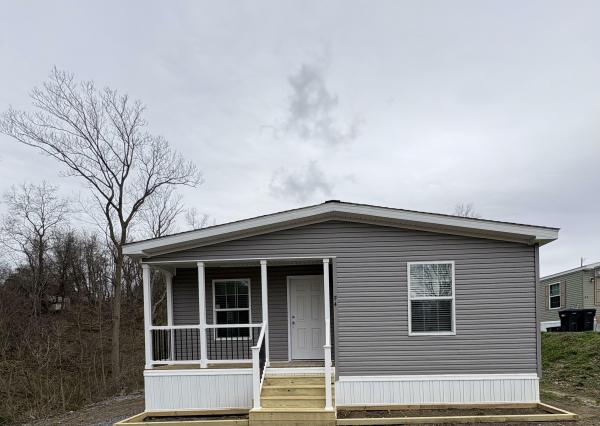 Photo 1 of 2 of home located at 400 Center Manor Drive F4 Monaca, PA 15061