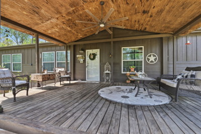 Photo 2 of 17 of home located at 29979 Elm Lane Magnolia, TX 77354