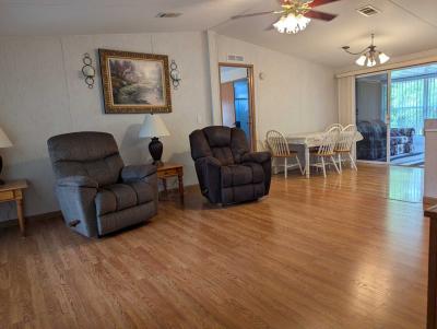 Photo 4 of 8 of home located at 143 Lake Michigan Drive Mulberry, FL 33860