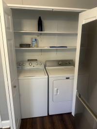 1988 Oakwood Manufactured Home