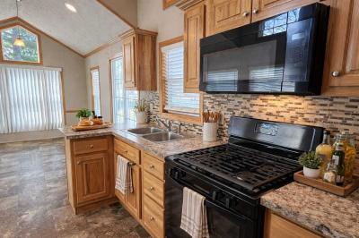 Photo 3 of 7 of home located at 5 Paul Street Jackson, MI 49203