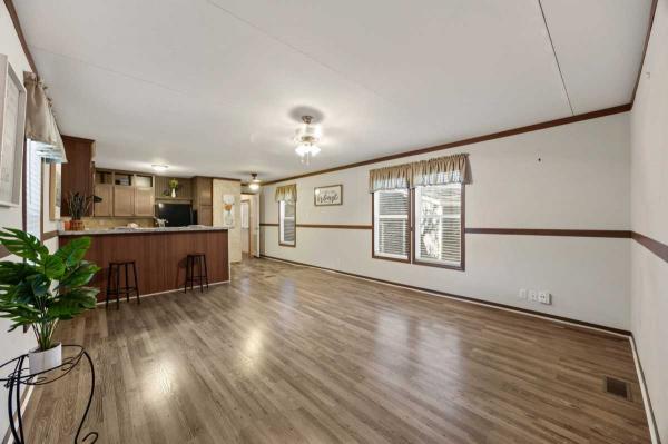 2018 CHAMPION HOME BUILDERS, INC. Mobile Home For Sale