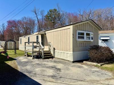 Mobile Home at 14 Breezy Bend Auburn, MA 01501